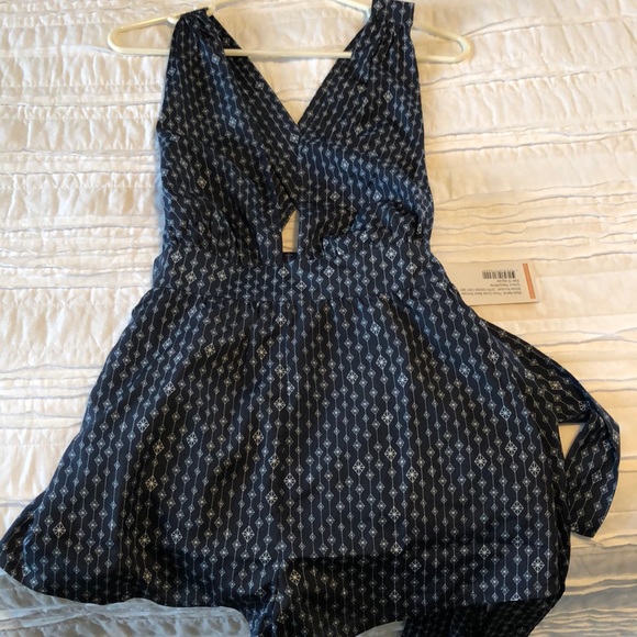 Romper! - Picture 2 of 6